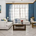 Charissi מלון 3*