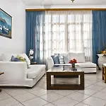 Charissi מלון 3*