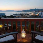 Charissi מלון 3*