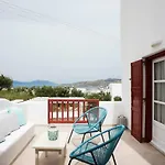 מלון Charissi 3*