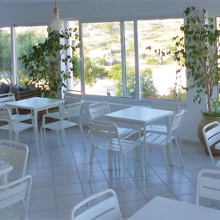 Отель Charissi 3*