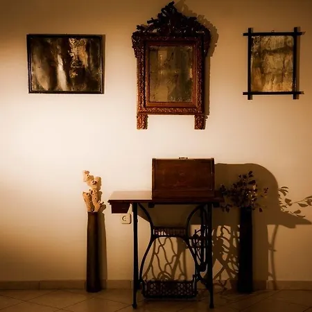 Отель Charissi 3*