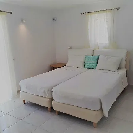 Hotel Charissi 3*
