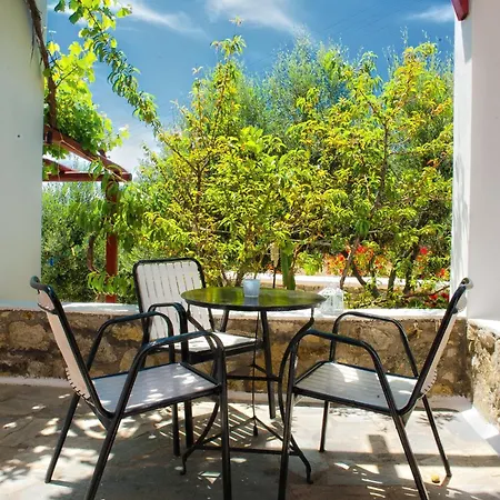 Charissi Hotel 3*