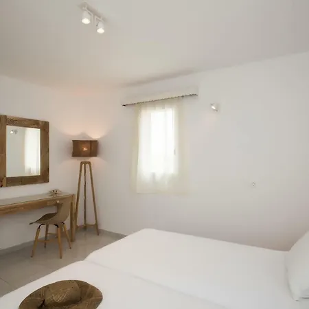 Charissi Hotel 3*